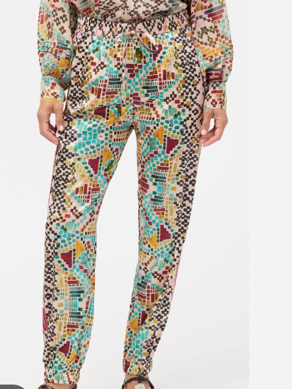 Johnny Was Genora Paneled Jogger pants in a vibrant mosaic print size large